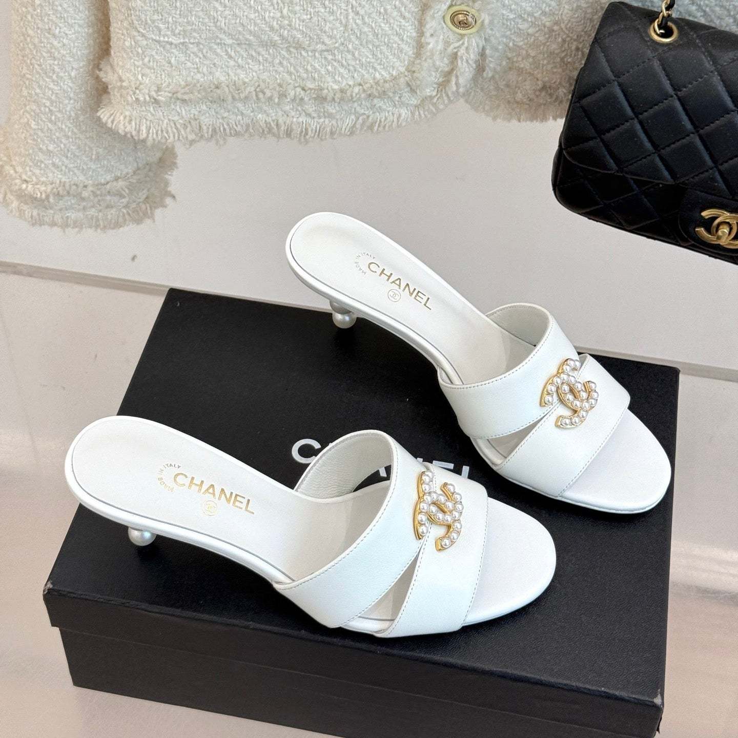 CC 25 Mules White Silk Lambskin 308778