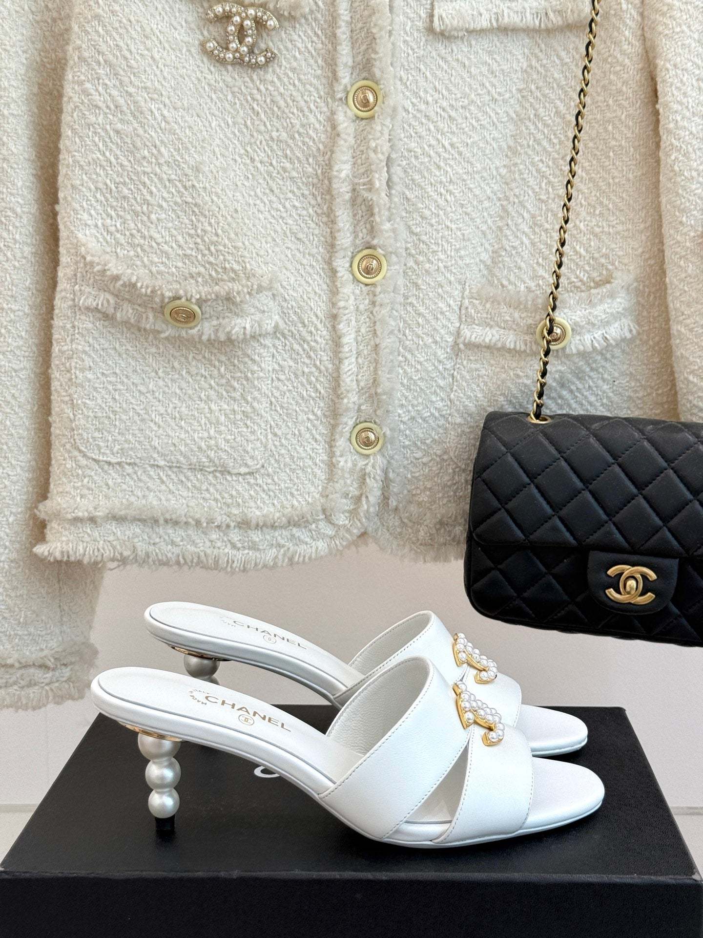 CC 25 Mules White Silk Lambskin 308778