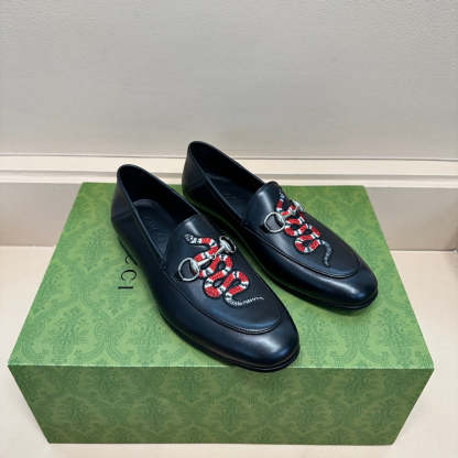 GG Men's 25 Snake Loafer Black Calfskin 575850