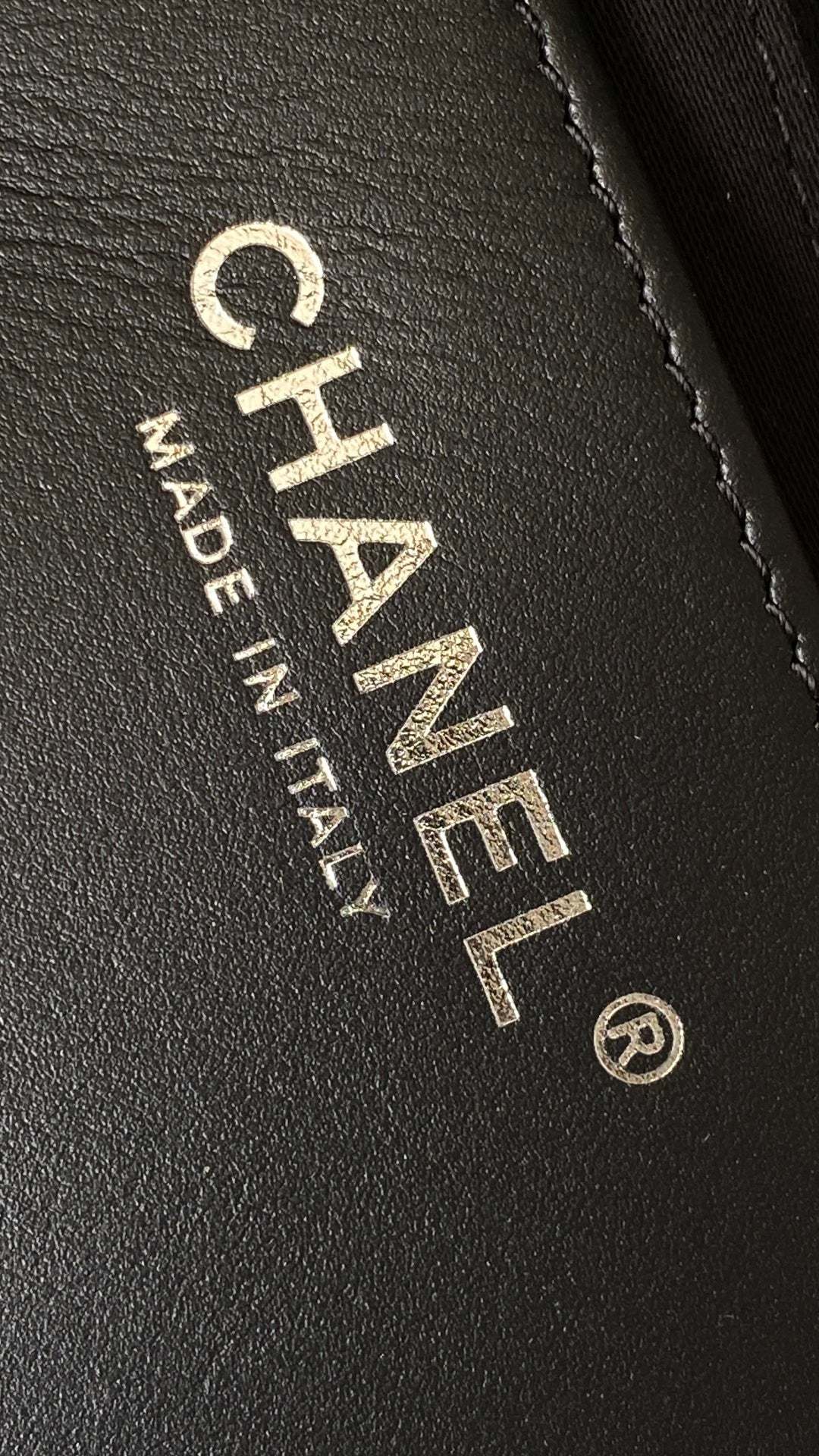 CC vintage hobo bag 31 black lambskin