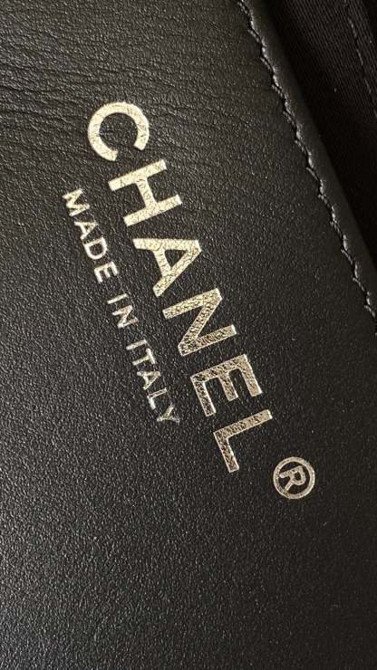 CC vintage hobo bag 31 black lambskin