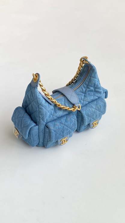 CC Multi-Pocket HOBO bag 31 light blue denim