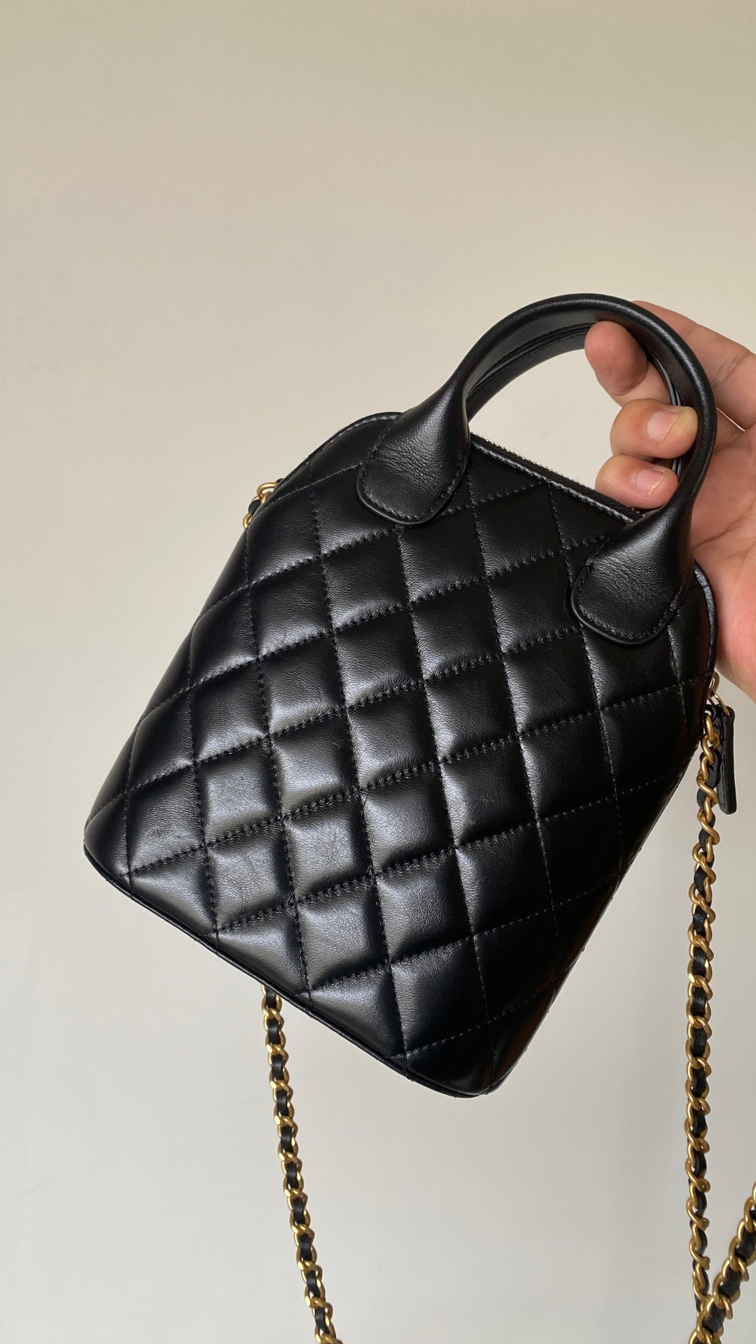 CC Clutch with chain 18  black brown suede calfskin