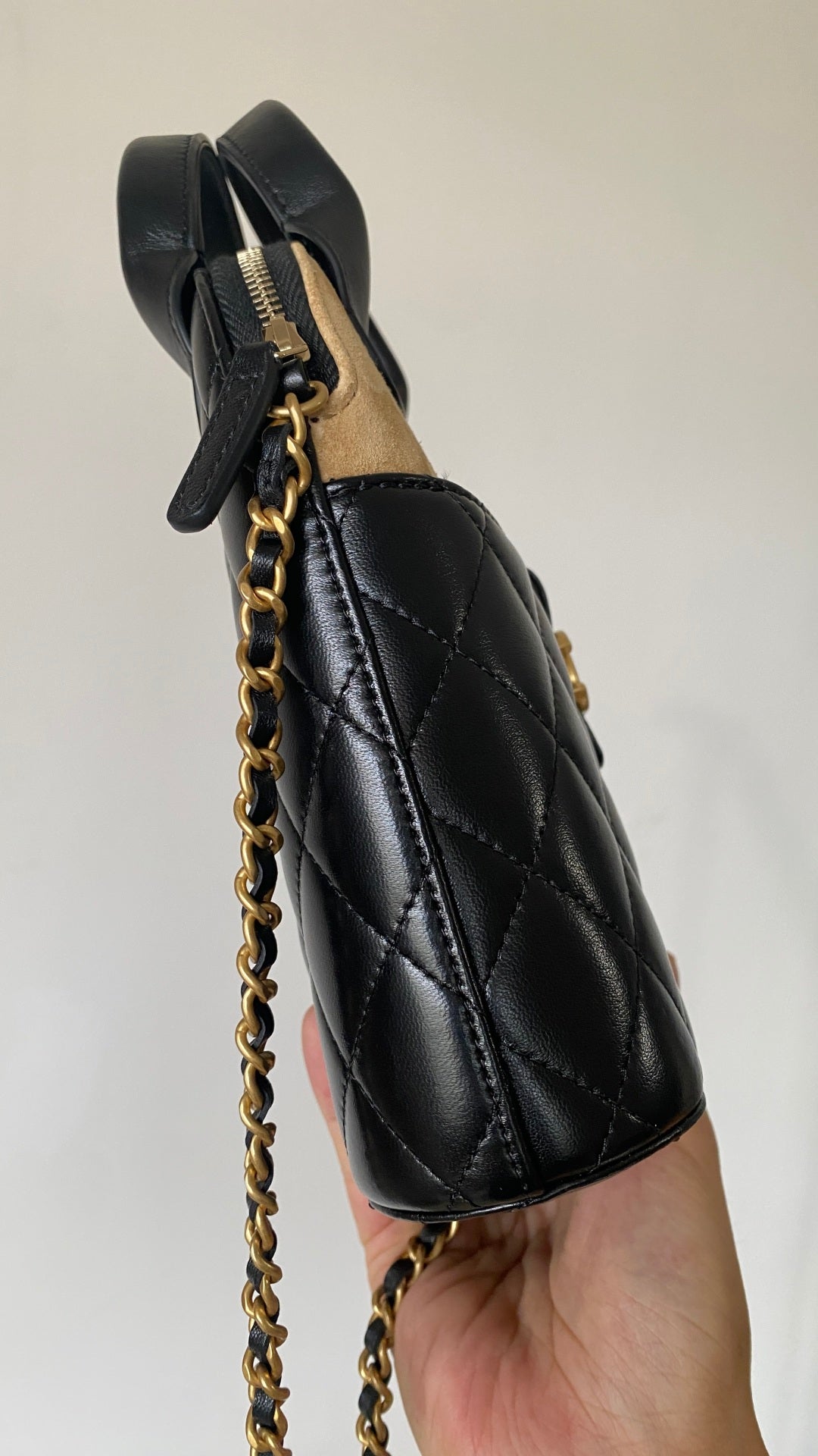 CC Clutch with chain 18  black brown suede calfskin