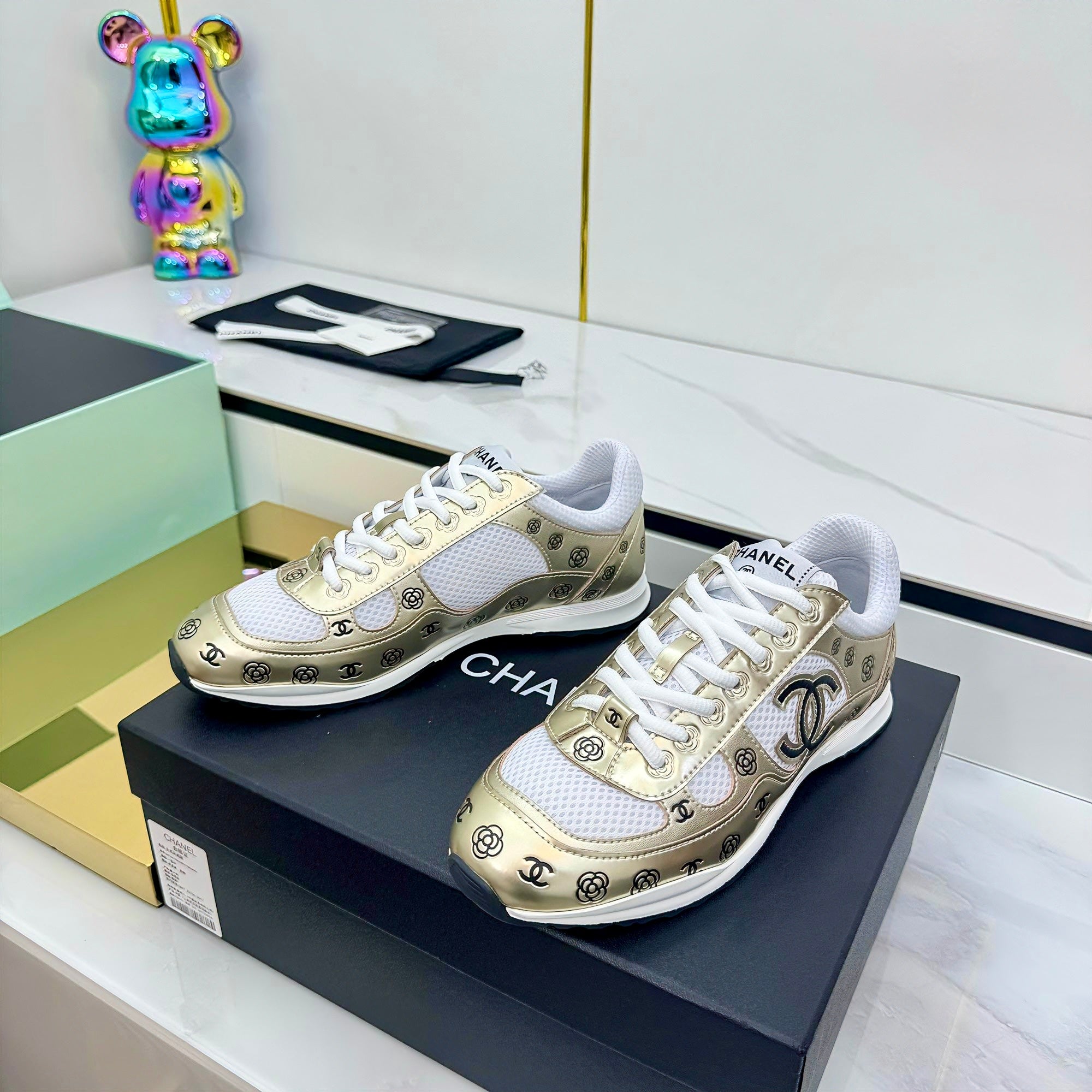 CC 25 Sneaker Gold Cowhide 331215