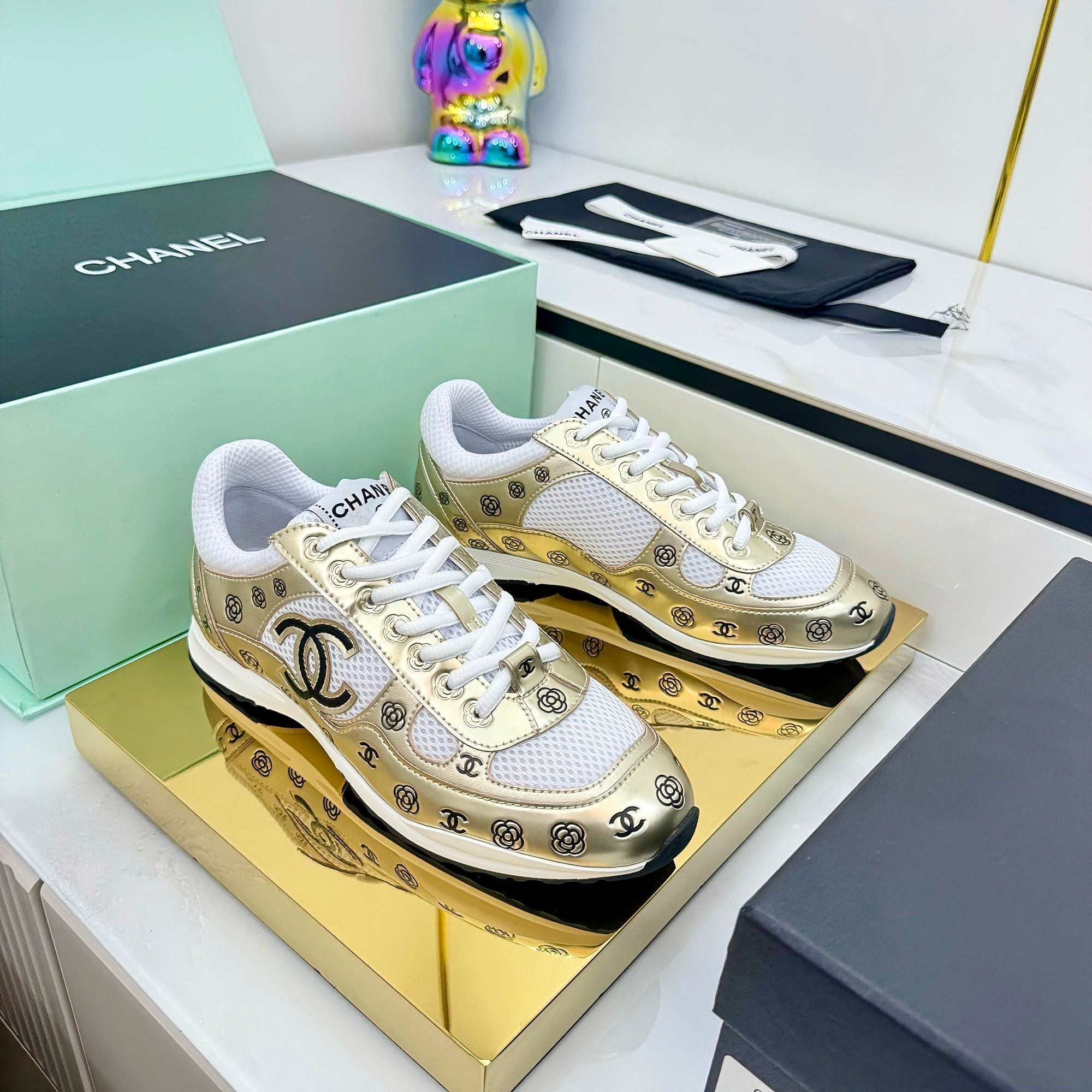 CC 25 Sneaker Gold Cowhide 331215