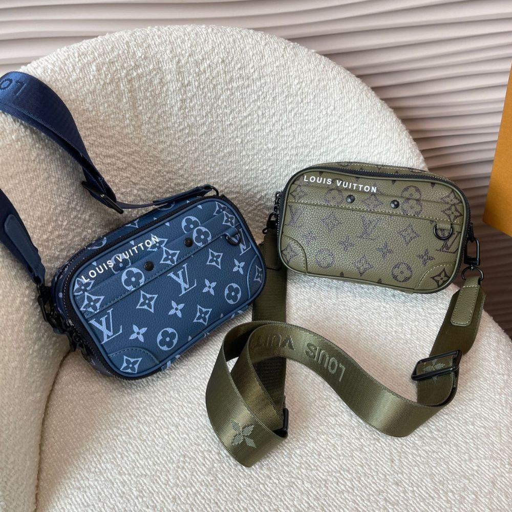 LV ALPHA WEARABLE WALLET BLUE 18CM M82801
