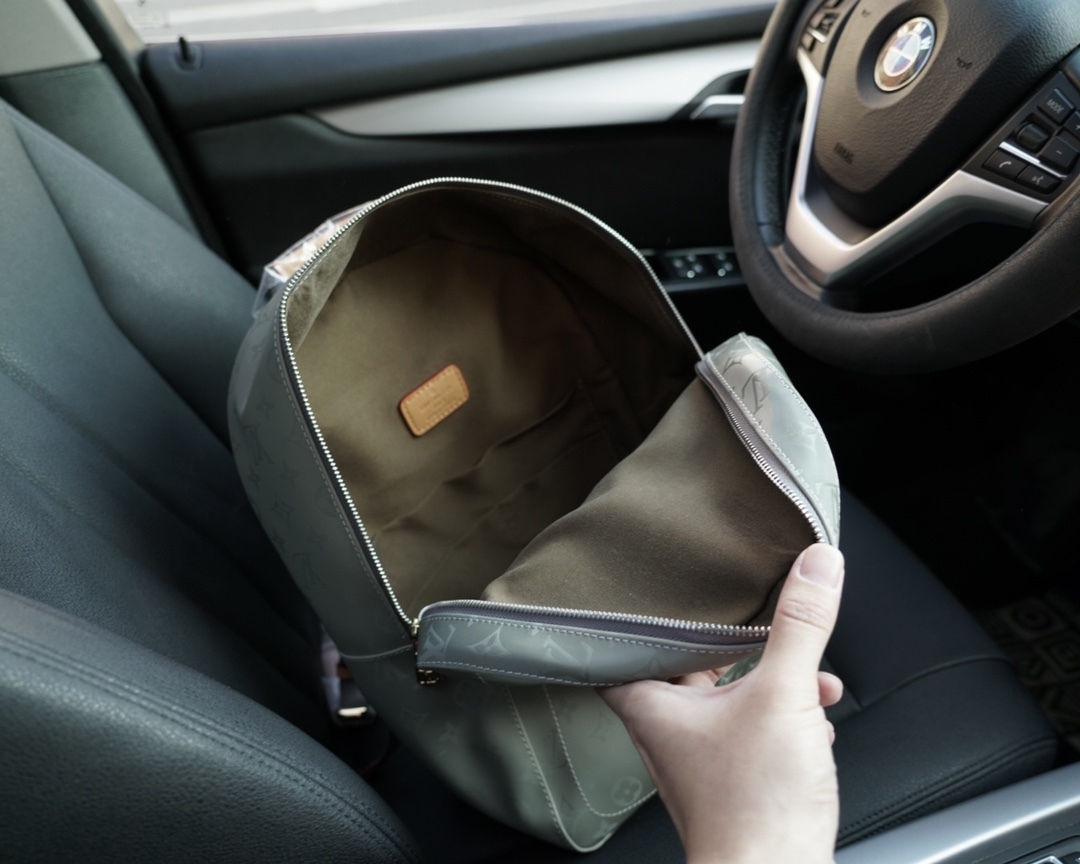 LV MONOGRAM BACKPACK TITANIUM 40CM