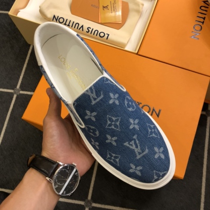 LUV LV SLIP ON BLUE
