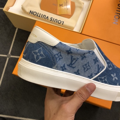 LUV LV SLIP ON BLUE