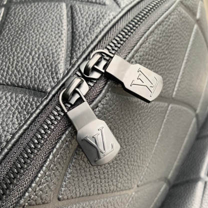 M21391 DISCOVERY BACKPACK PM Monogram Eclipse 40cm black