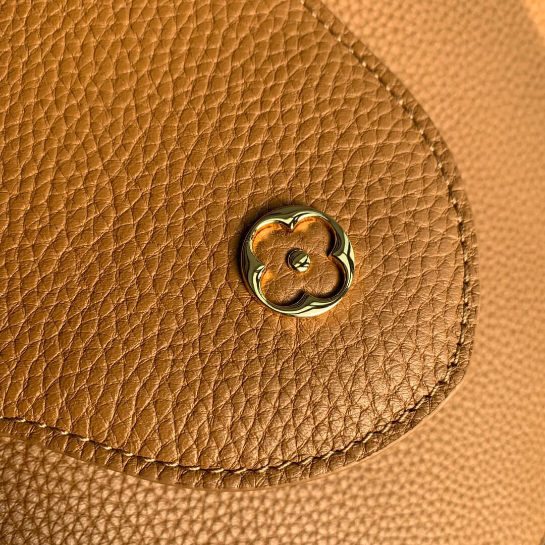 M21798 Capucines PM Taurillon 27cm brown COWHIDE/ REAL LEATHER