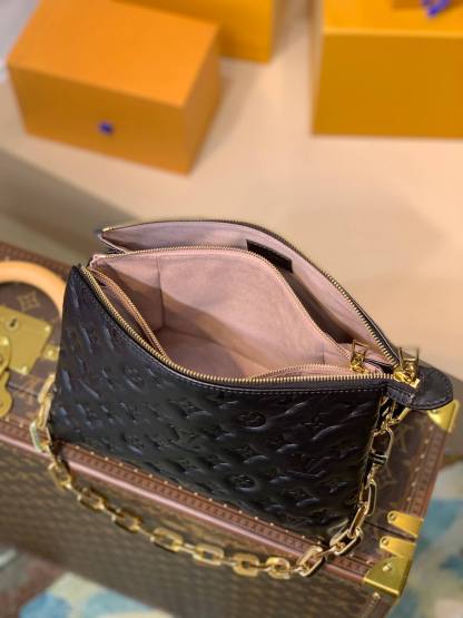 M57790 Coussin Monogram PM 26cm black Female bag All leather