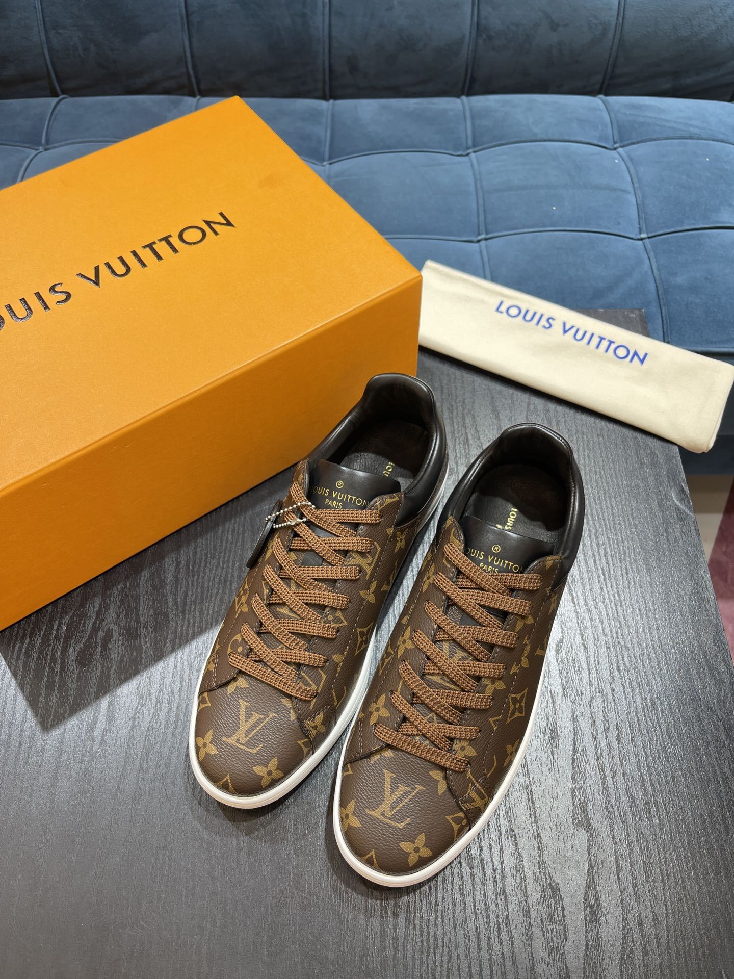 LOUIS VUITTION LUXEMBOURG SNEAKER BROWN