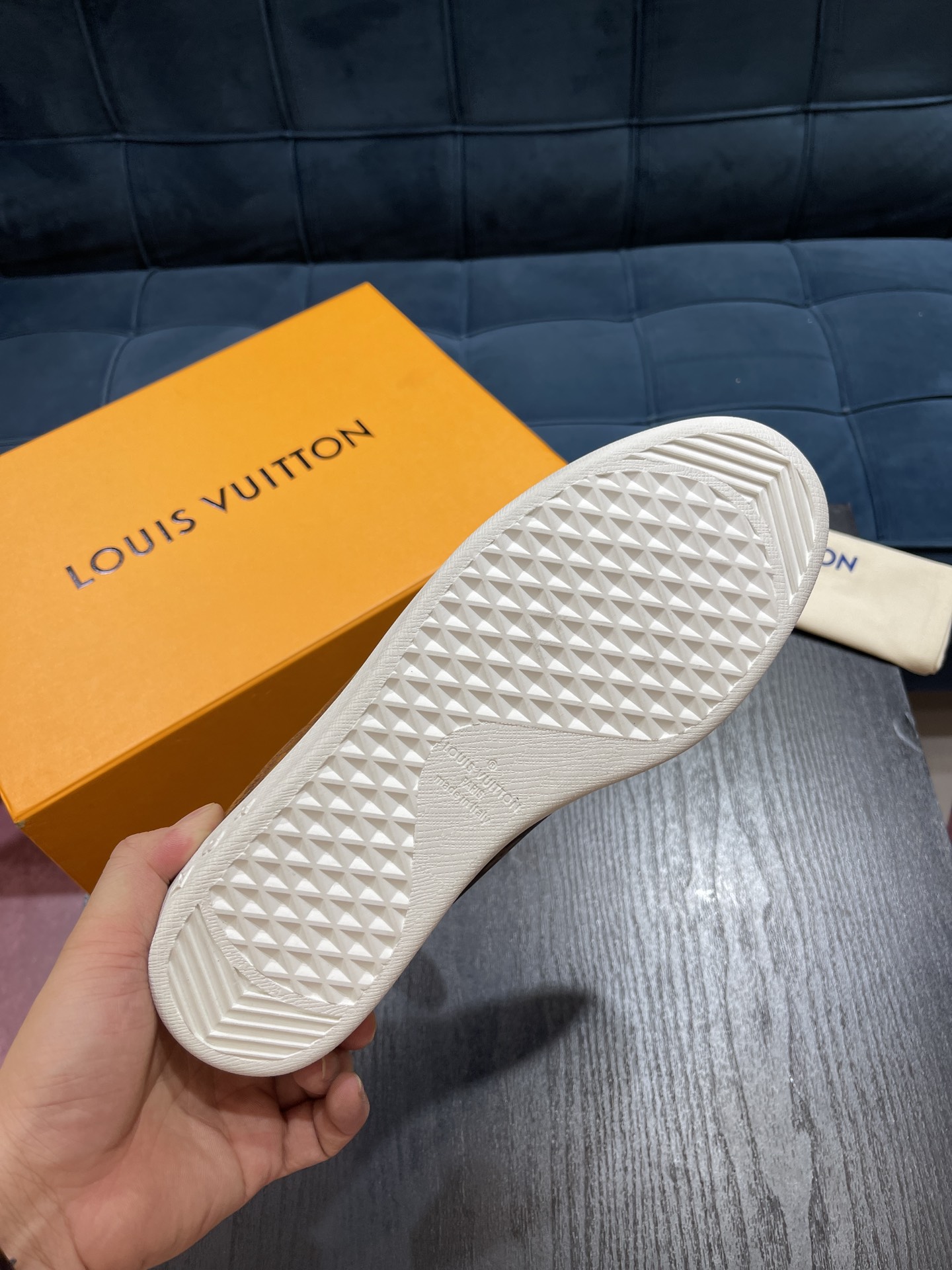 LOUIS VUITTION LUXEMBOURG SNEAKER BROWN