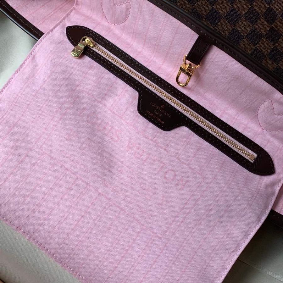Neverfull MM Damier PINK inside Azur Bag N41603