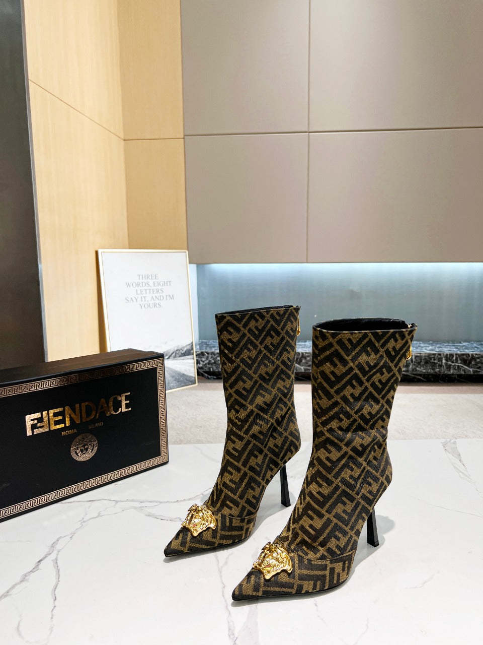 Luxury Shoes - FED - 393
