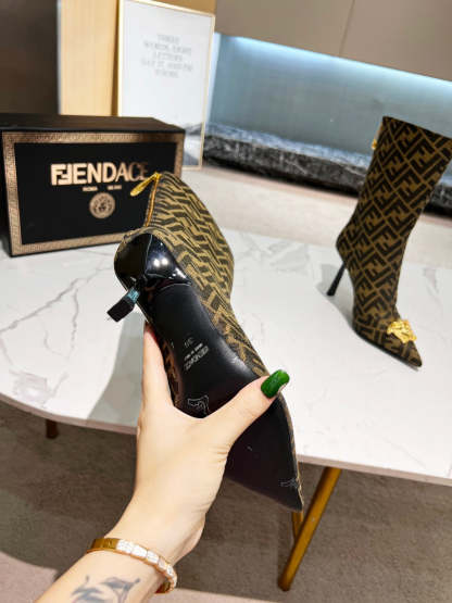 Luxury Shoes - FED - 393
