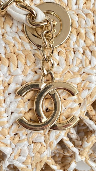 CC 2025 Beach Tote 52 Beige Raffia