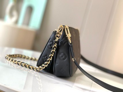 LV Multi Pochette Accessoires Black