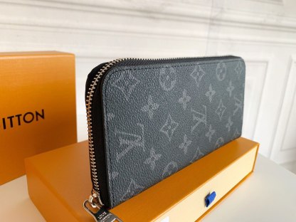 LV Wallet