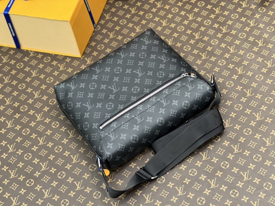 LV District MM Monogram Eclipse Canvas For Men