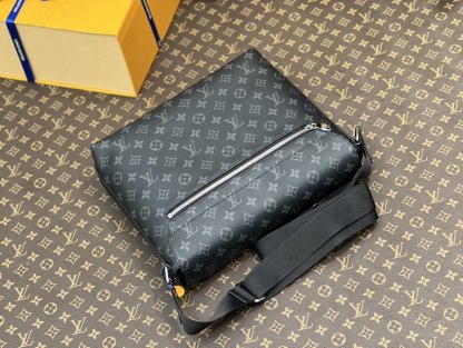 LV District MM Monogram Eclipse Canvas For Men