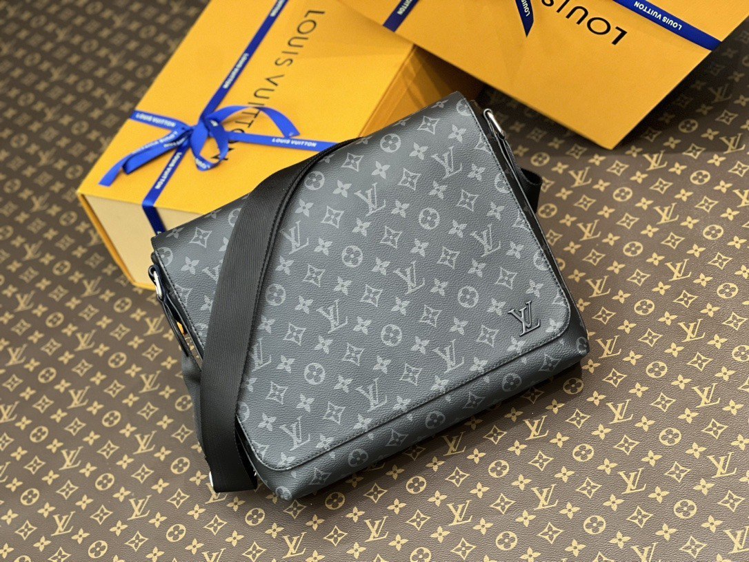 LV District MM Monogram Eclipse Canvas For Men