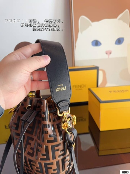 Fendi Mon Tresor Mini-Bag 