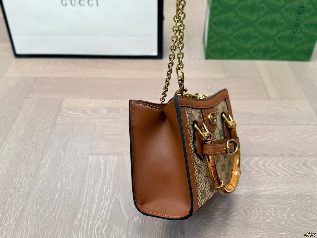 Gucci Diana mini python tote bag