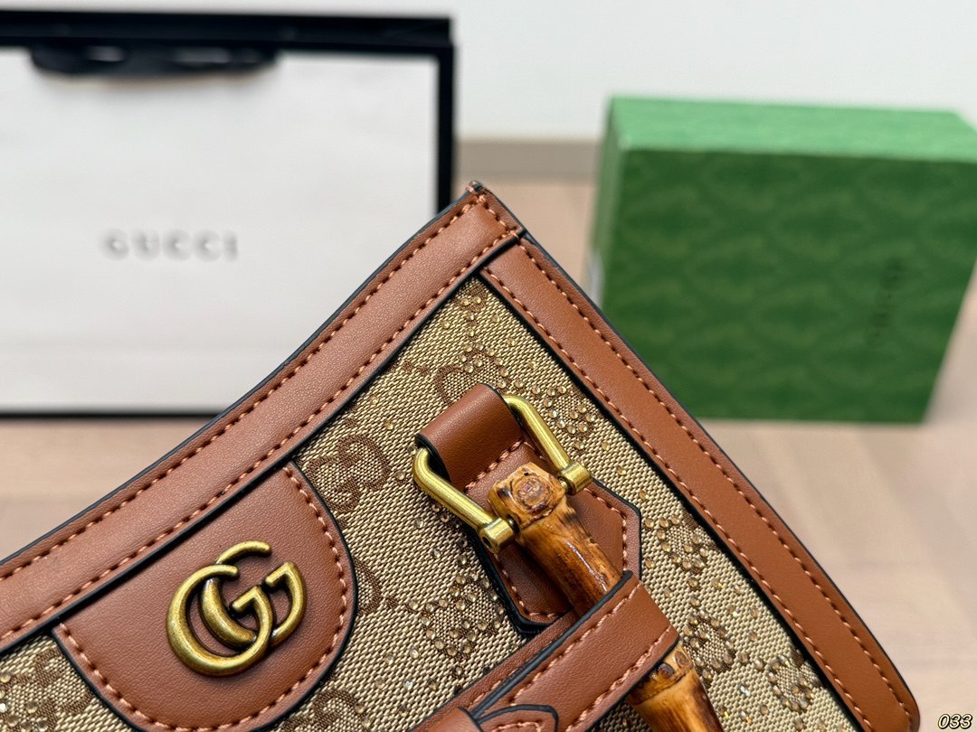 Gucci Diana mini python tote bag