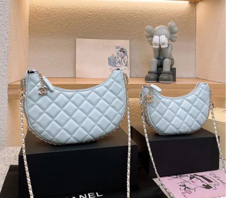 [Copy]Chevron Caviar Calfskin Classic Flap Bag A01112