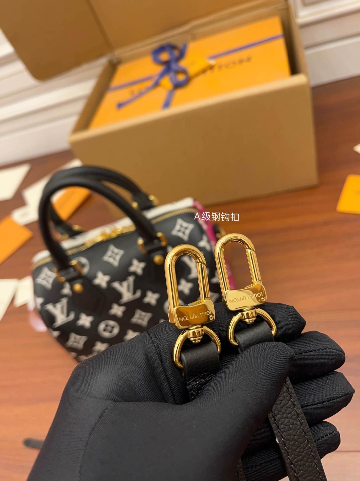 M46088 Speedy Bandouliere 20 Bag ROSE BLACK WHITE