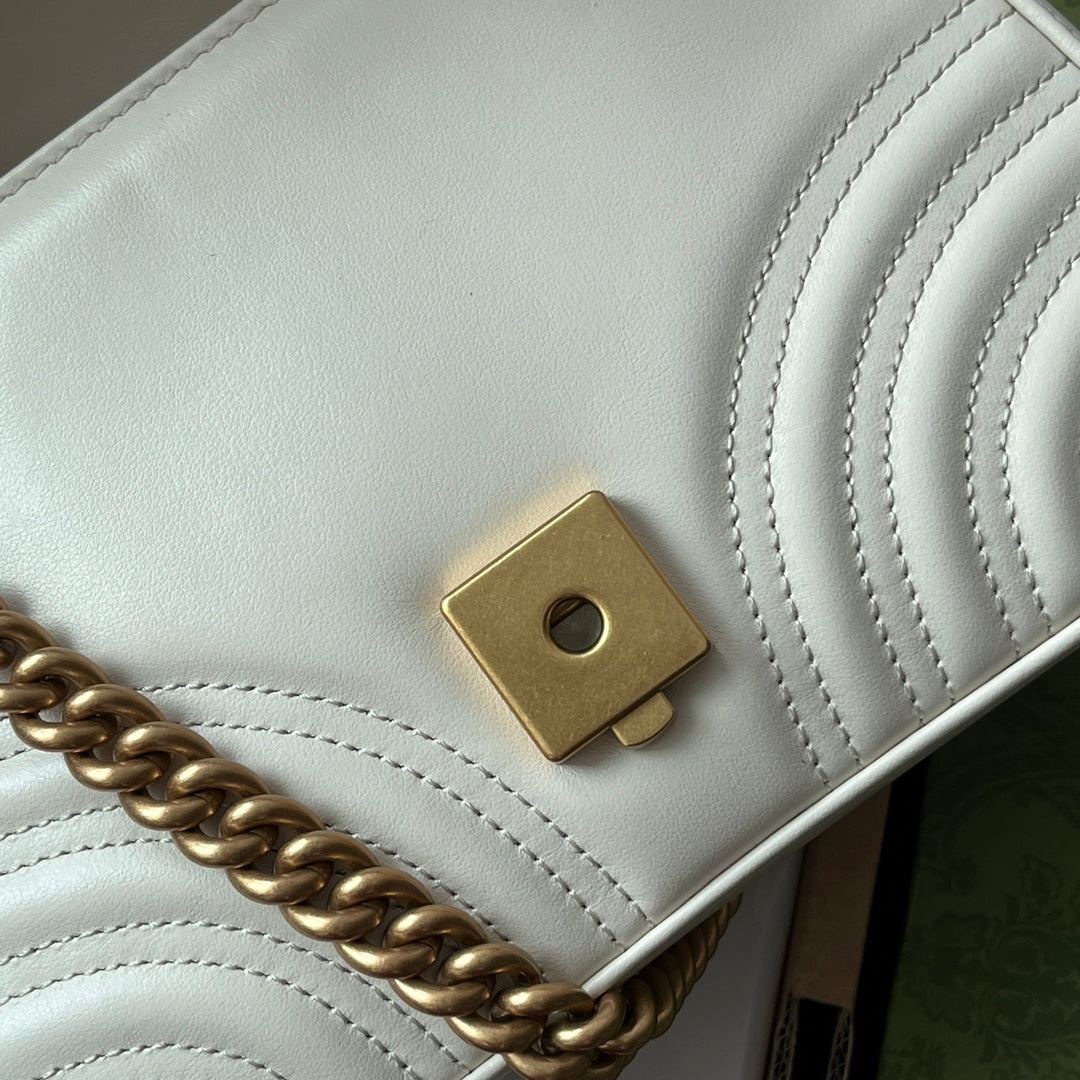 gg Marmont Mini Top Handle Bag White For Women, Women&#8217;s Bags 8.3in/21cm gg ‎547260 DTDIT 9022