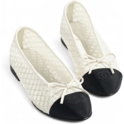 CHL WHITE/BLACK BALLET FLATS
