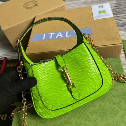 GC 675799 Handbag Leather shoulder bag cross body bags