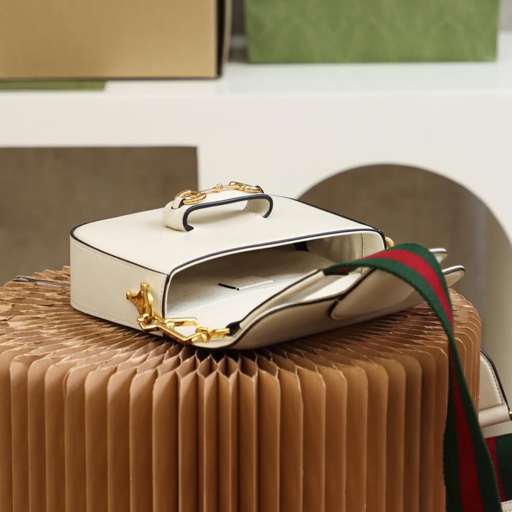 GC658574 shoulder bag bag Leather white
