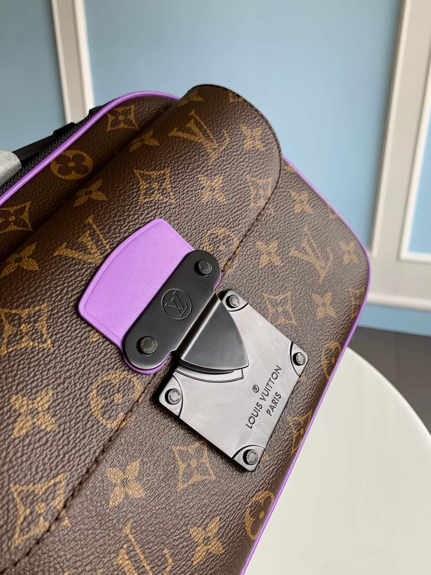 M46246 S LOCK MESSENGER Monogram Macassar purple man bag Sac Plat shoulder bag