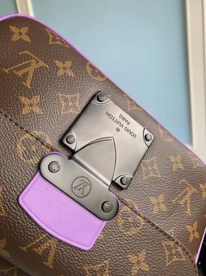 M46246 S LOCK MESSENGER Monogram Macassar purple man bag Sac Plat shoulder bag