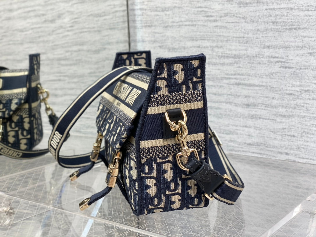 Messenger Bag: New Lock, Leopard Print, Adjustable Strap