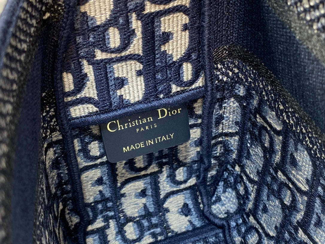 Messenger Bag: New Lock, Leopard Print, Adjustable Strap