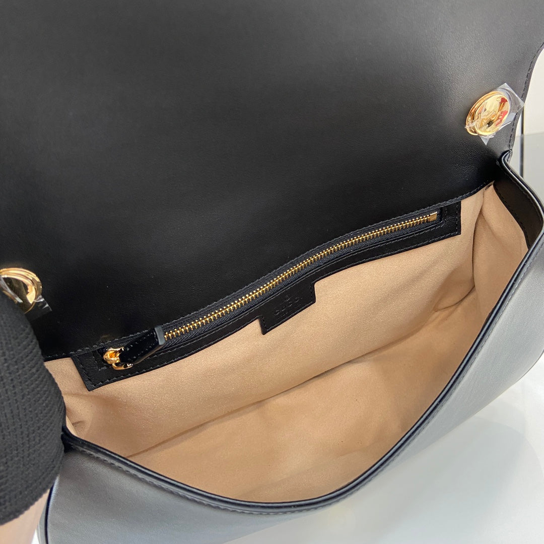 Blondie Medium Handbag: Heritage Meets Modern