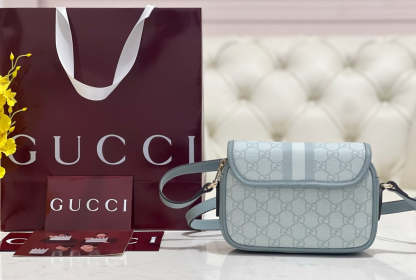 Ophidia Shoulder Bag with Dimen