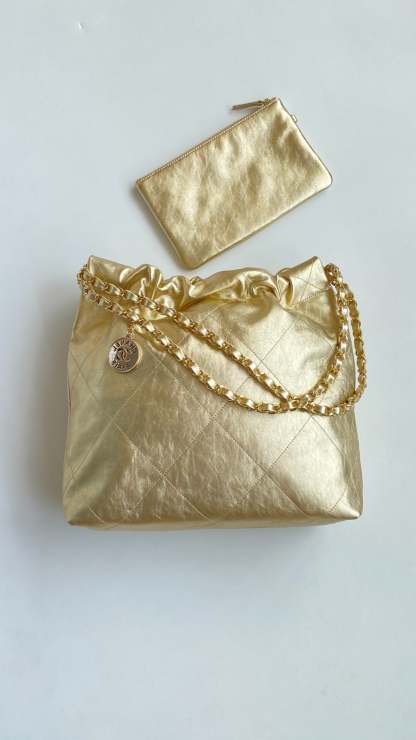 CC Medium Hobo Bag 42Metallic Gold Calfskin