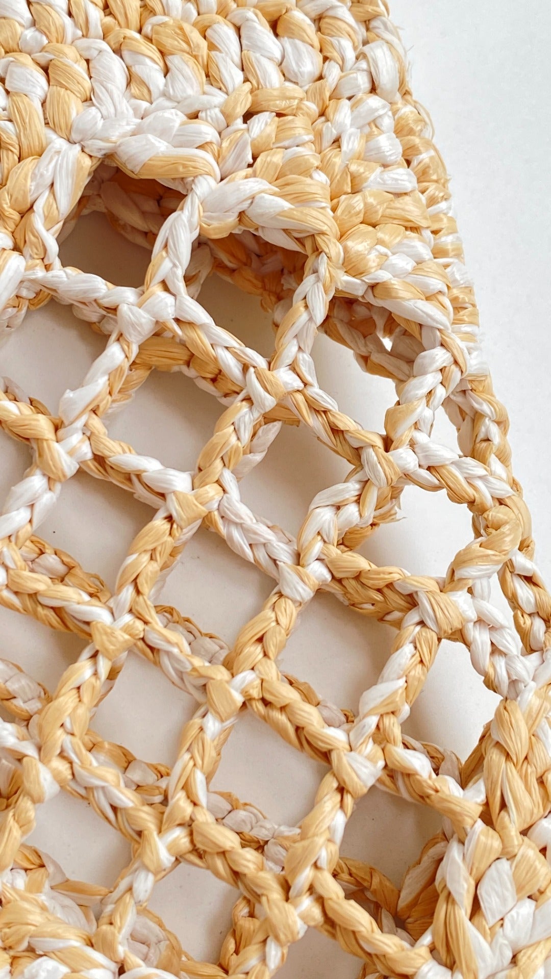 CC 2025 Beach Tote 52 Beige Raffia