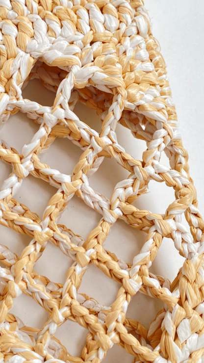 CC 2025 Beach Tote 52 Beige Raffia