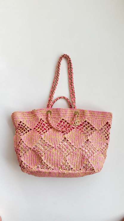 CC 2025 Beach Tote 52 Pink Raffia
