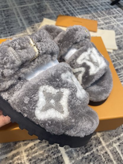 LUV WOMEN’S PASEO FLAT COMFORT MULE GREY