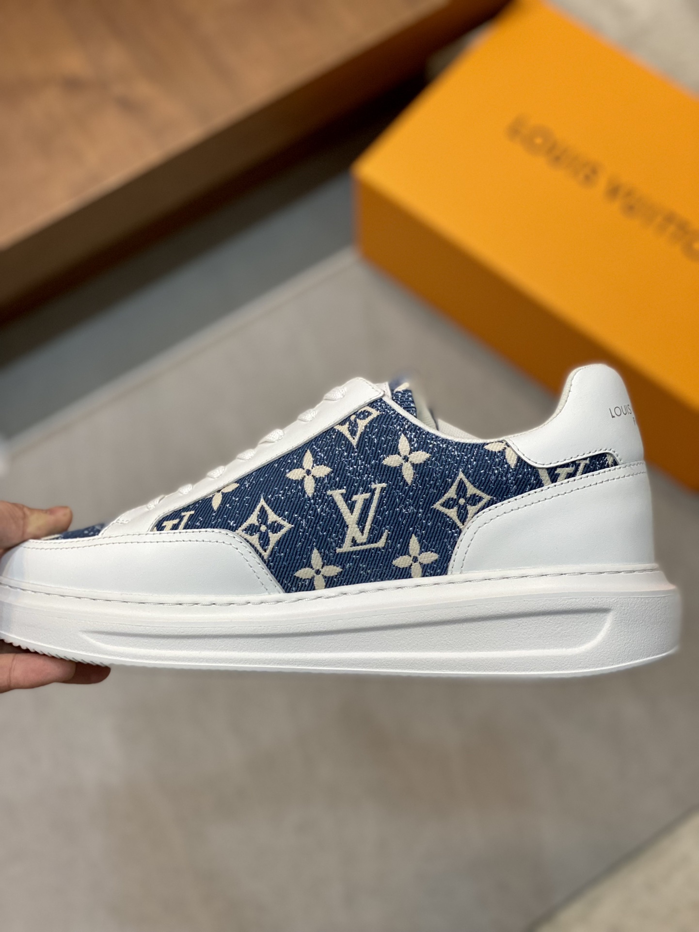 LOUIS VUITTION BEVERLY HILLS SNEAKER BLUE