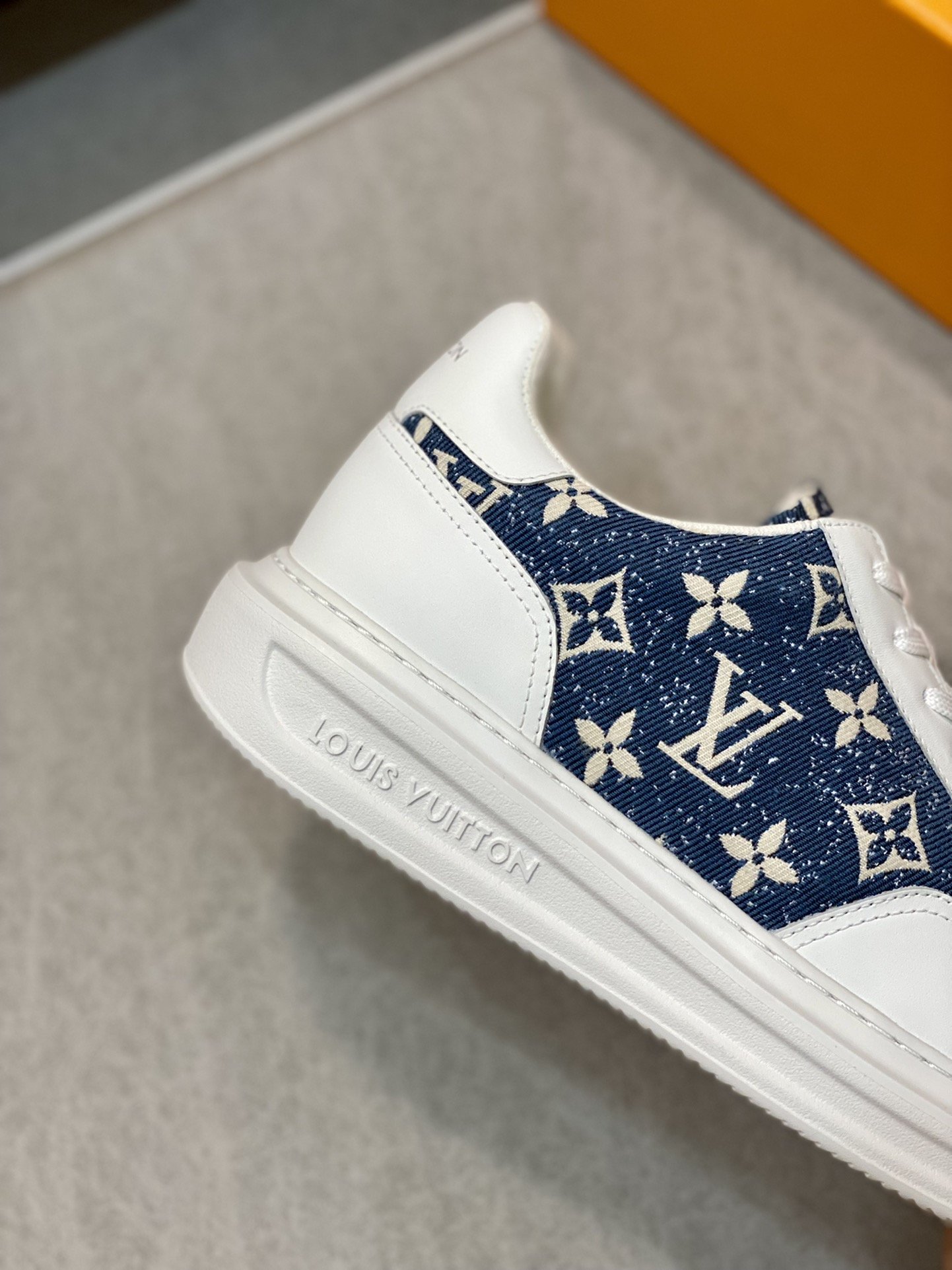 LOUIS VUITTION BEVERLY HILLS SNEAKER BLUE